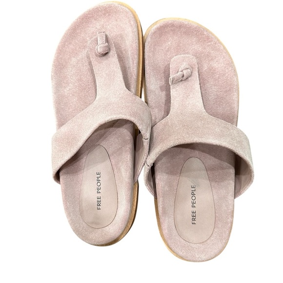 Free People Shoes - NWOT Free People Pink Footbed Women's Sandals 8.5